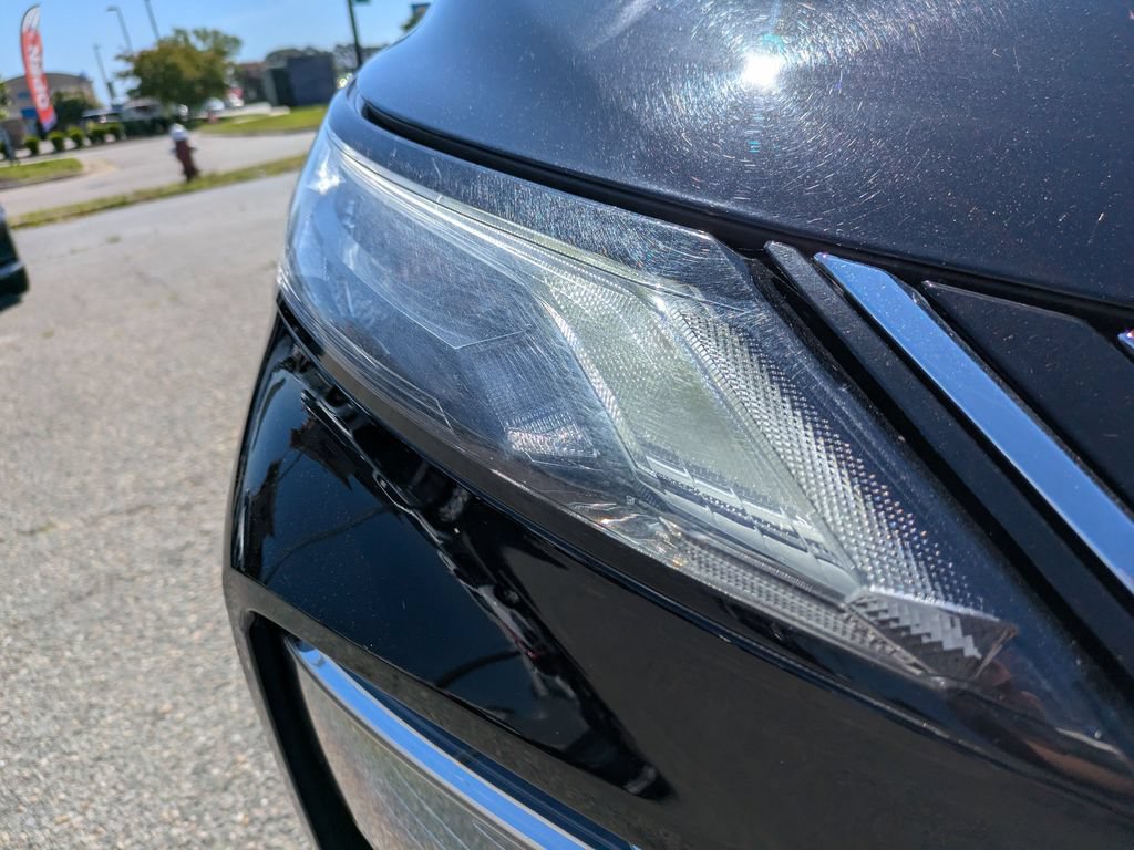 Certified 2023 Nissan Rogue SV FWD image 11