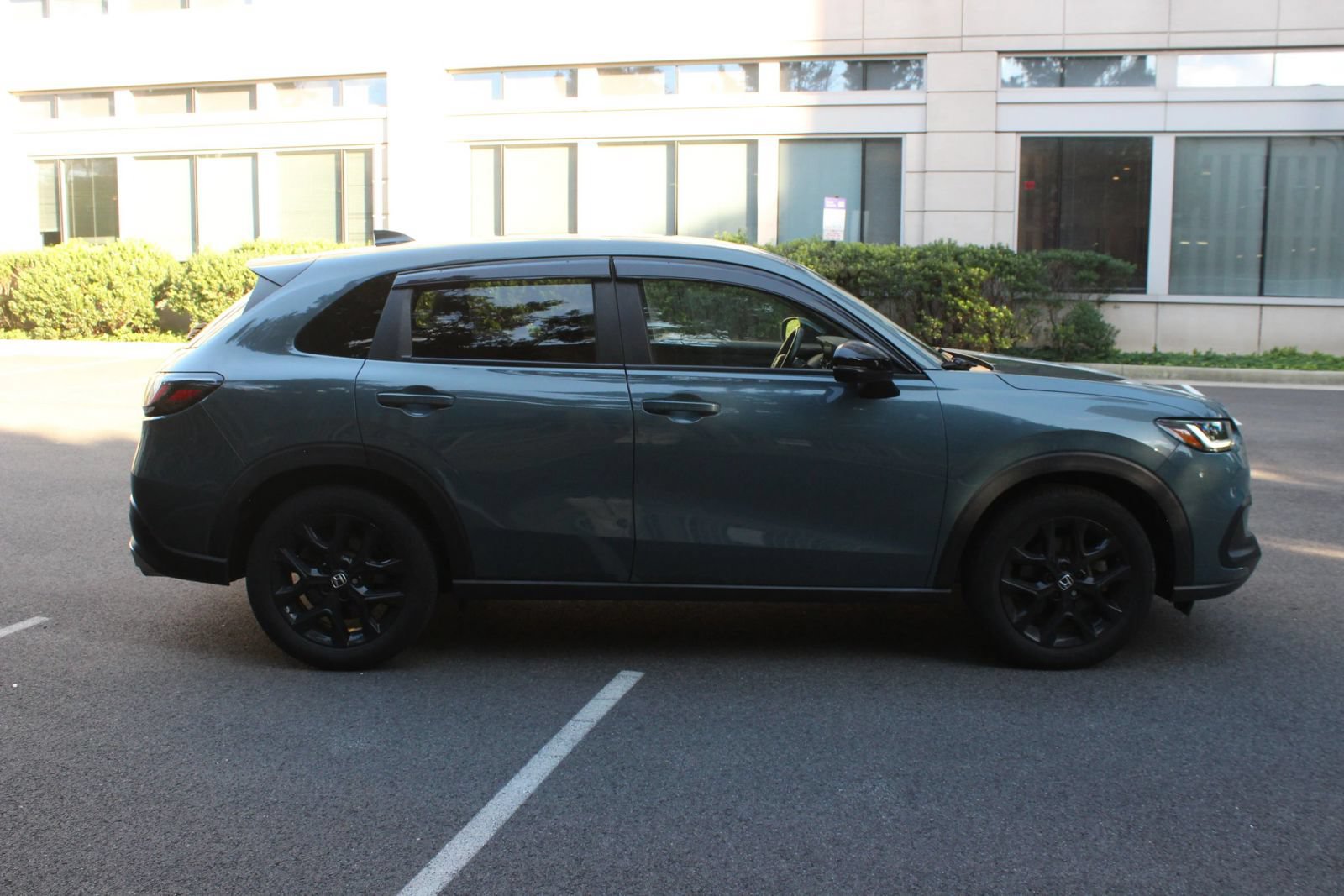 Used 2023 Honda HR-V Sport image 6