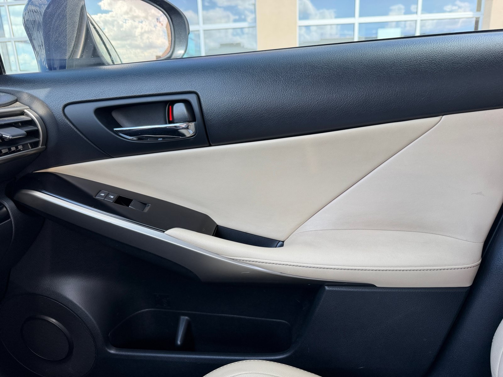 Used 2014 Lexus IS 250 w/ Navigation Package RWD image 16