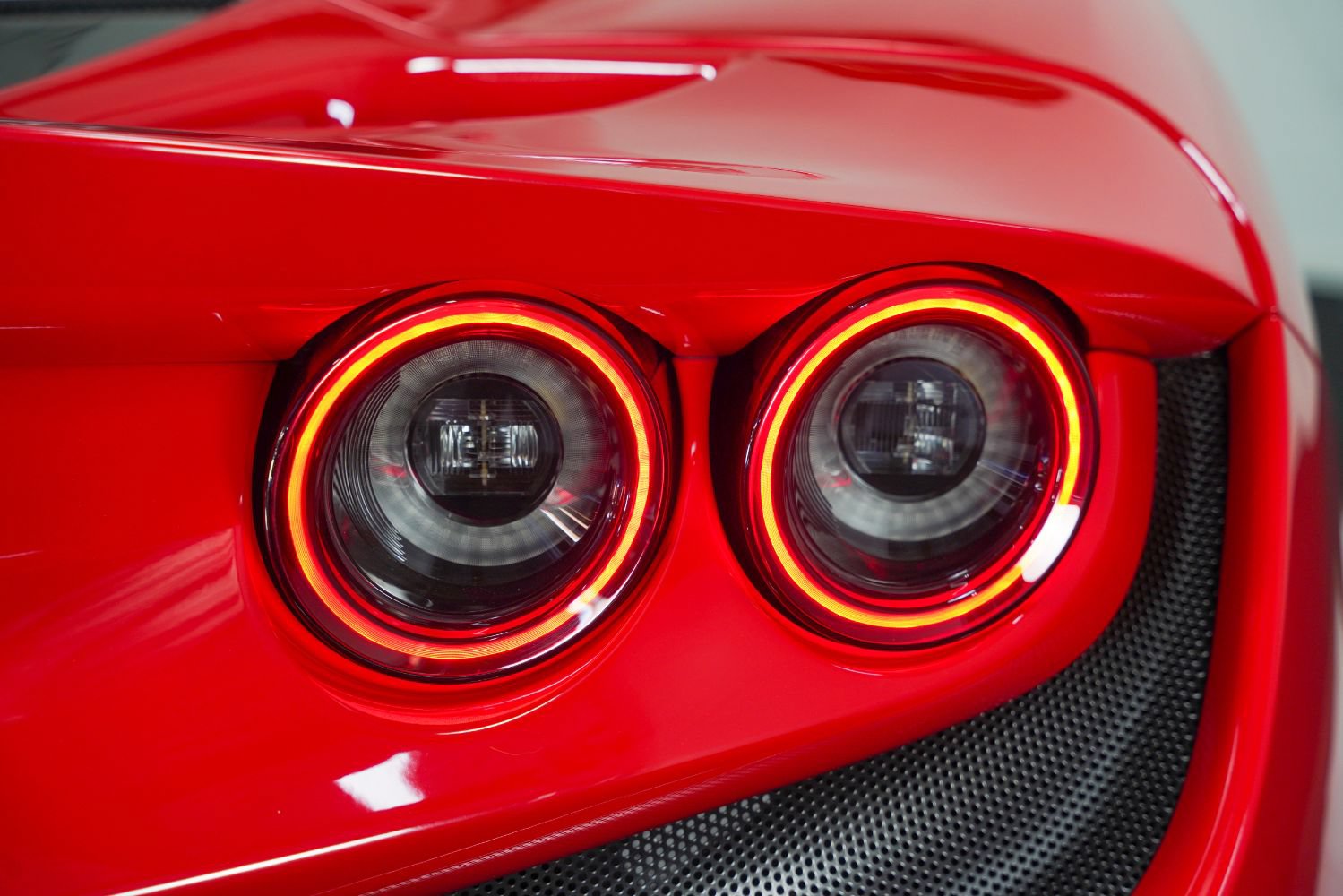 Used 2021 Ferrari F8 Tributo RWD image 26