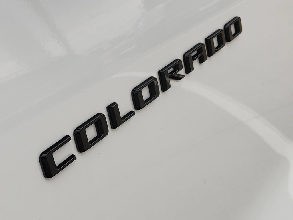 Used 2023 Chevrolet Colorado ZR2 AWD/4WD image 12