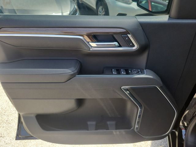 Used 2026 Chevrolet Silverado 1500 RST w/ RST Select Package AWD/4WD image 15