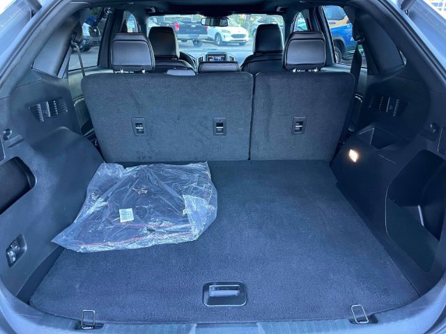 Certified 2024 Ford Edge ST-Line AWD/4WD image 19