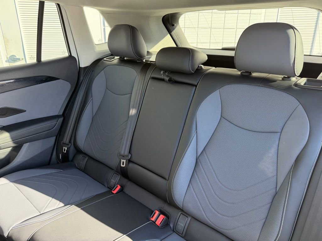 New 2026 Volkswagen Tiguan SE image 18