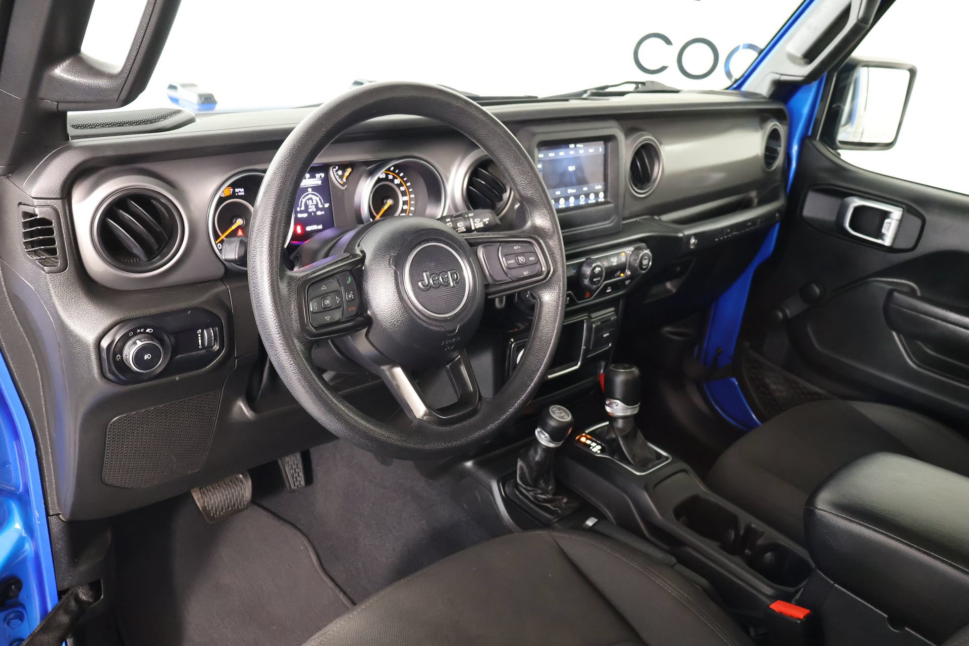 Used 2023 Jeep Wrangler Sport AWD/4WD image 2