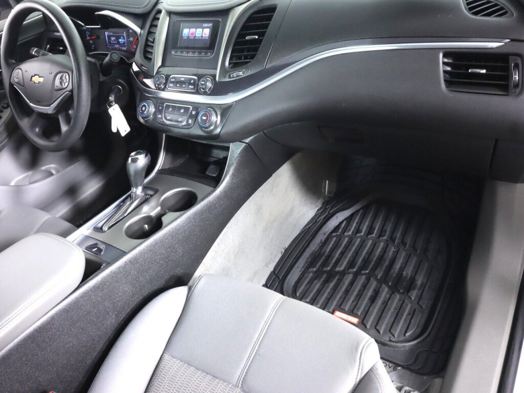 Used 2017 Chevrolet Impala LS w/ Protection Package image 33
