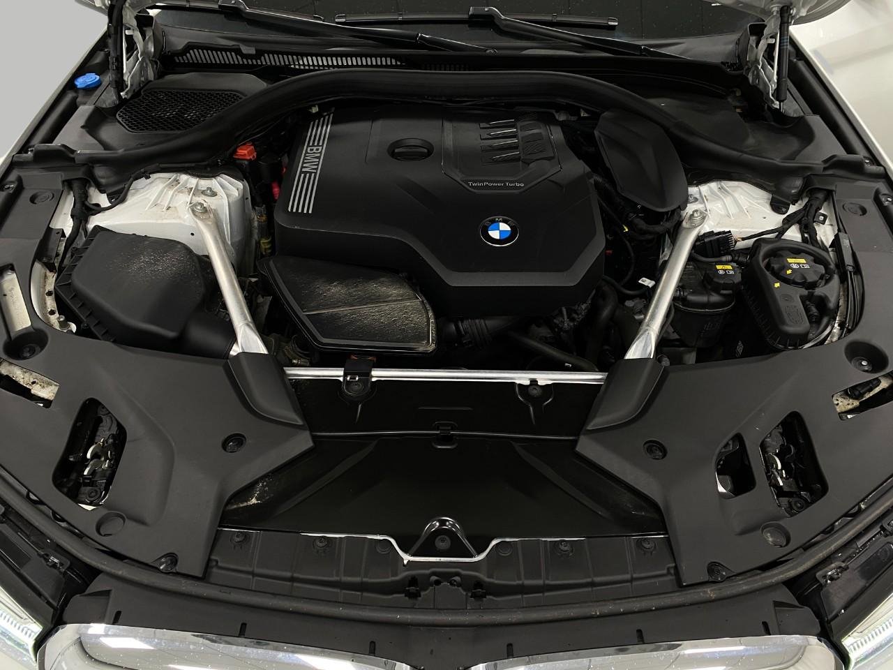 Certified 2023 BMW 530i xDrive w/ Premium Package image 11