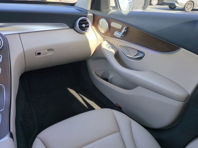 Used 2021 Mercedes-Benz C 300 4MATIC Sedan image 17