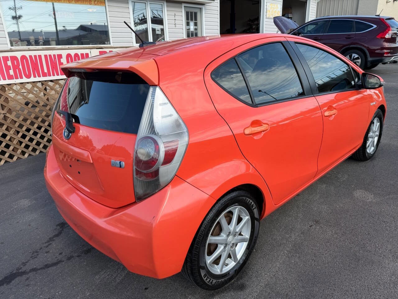 Used 2012 Toyota Prius C Four FWD image 7