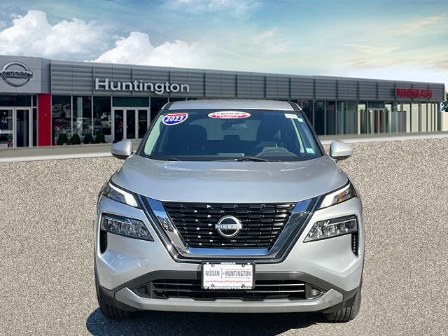 Certified 2023 Nissan Rogue SV image 2