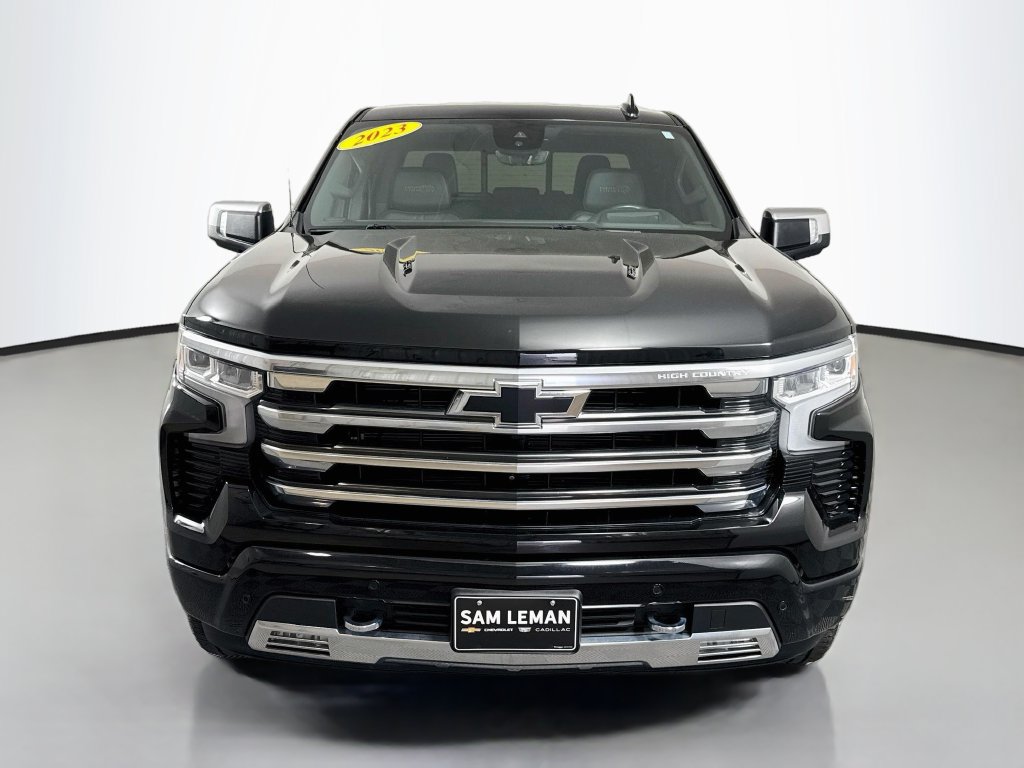Used 2023 Chevrolet Silverado 1500 High Country w/ Technology Package AWD/4WD image 2