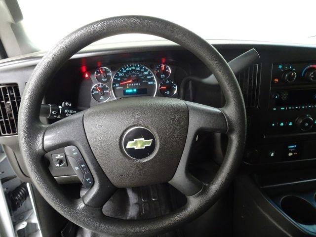 Used 2021 Chevrolet Express 2500 w/ Driver Convenience Package image 26