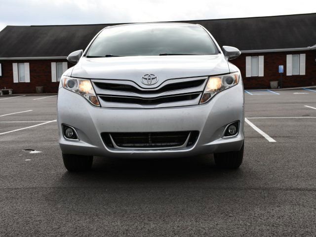 Used 2014 Toyota Venza XLE w/ XLE Premium Package image 2