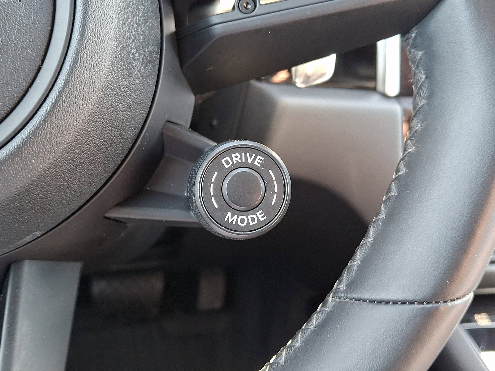 Used 2024 Porsche Macan Turbo image 31