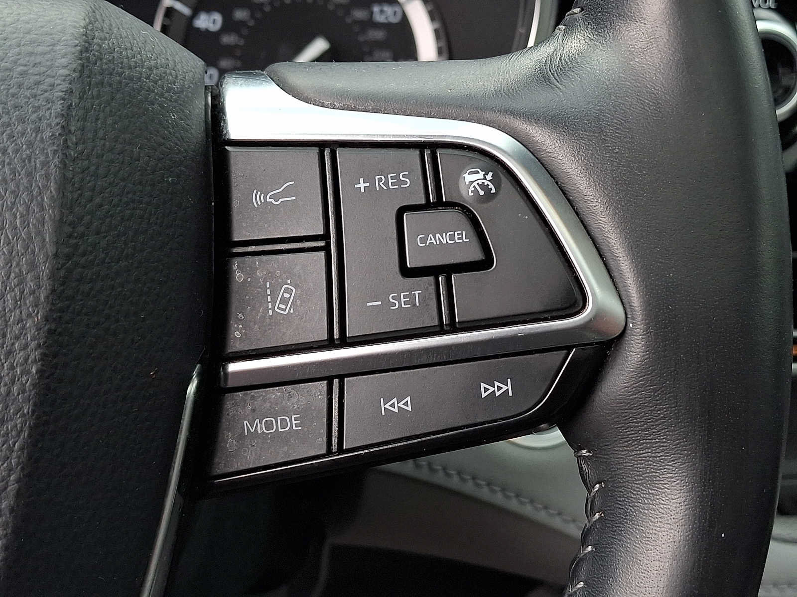 Used 2021 Toyota Highlander Platinum AWD/4WD image 24