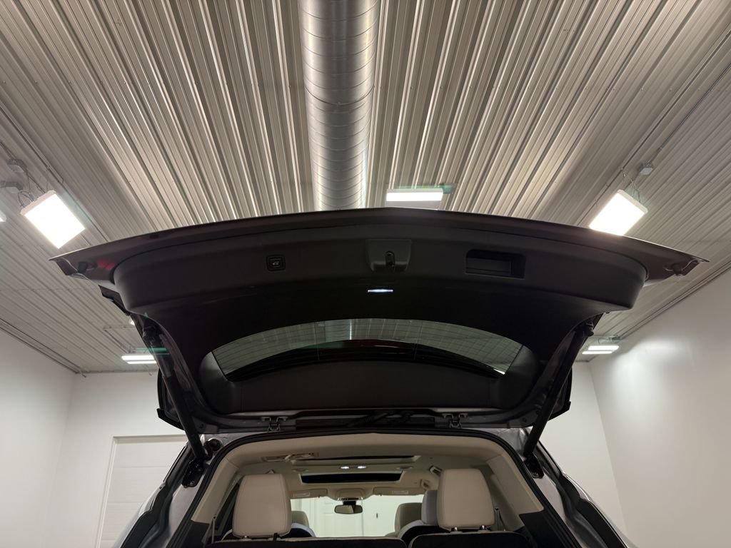 Used 2023 Buick Enclave Essence w/ Experience Buick Package image 75