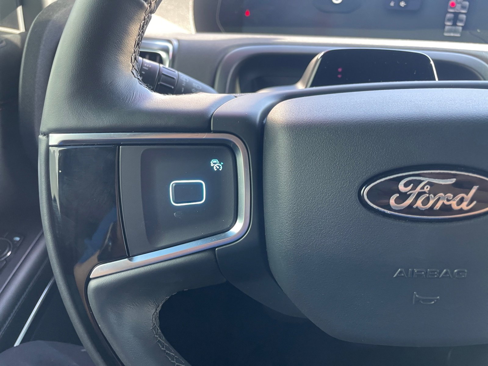 Used 2025 Ford Expedition Tremor AWD/4WD image 20