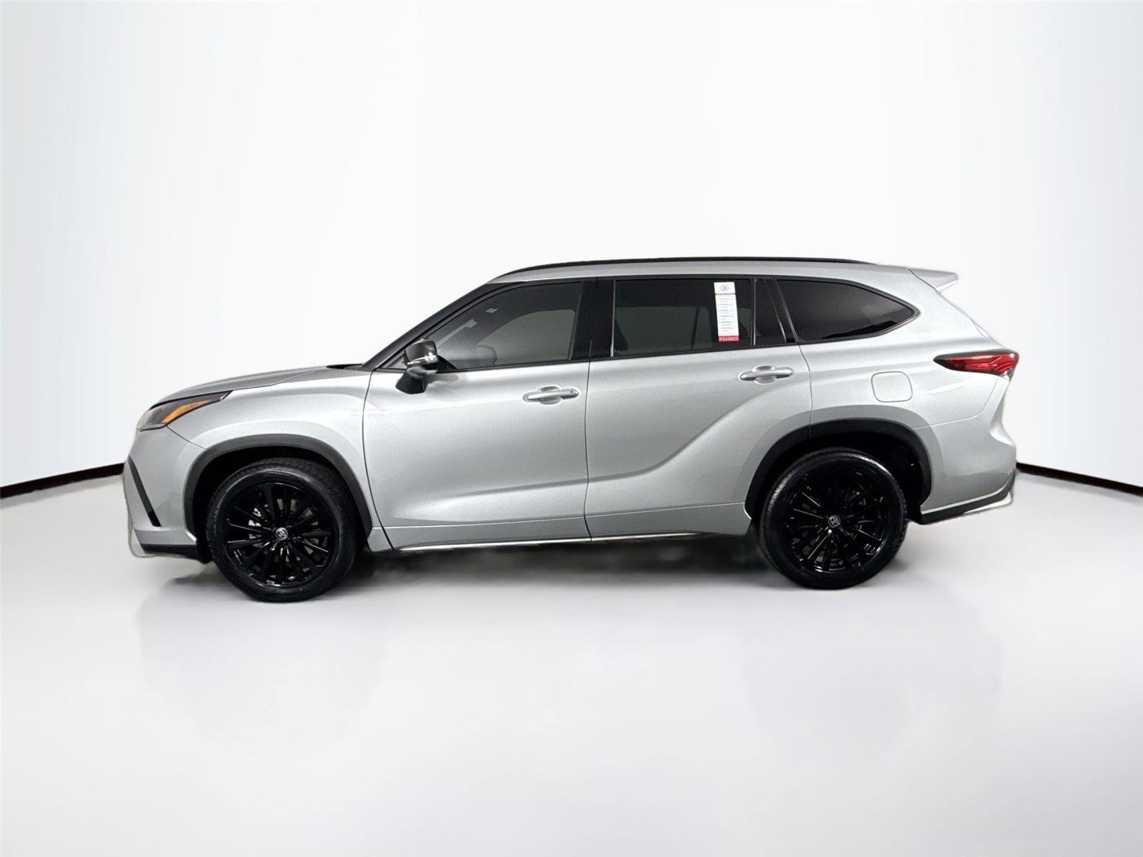 Certified 2023 Toyota Highlander XSE image 14