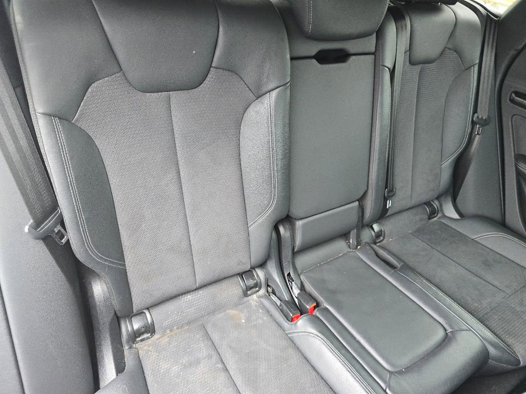 Used 2022 Audi SQ5 Premium Plus w/ Premium Plus Package image 19