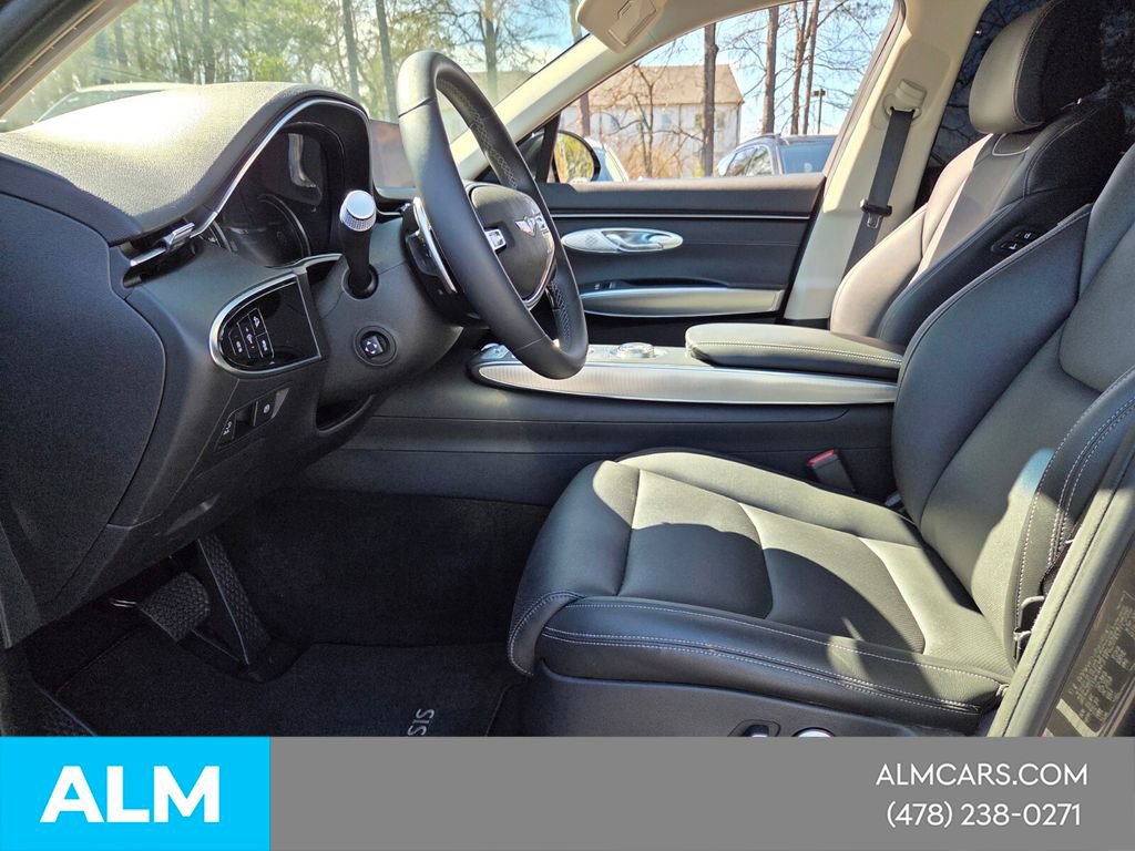 Used 2024 Genesis GV70 2.5T w/ Select Package image 4