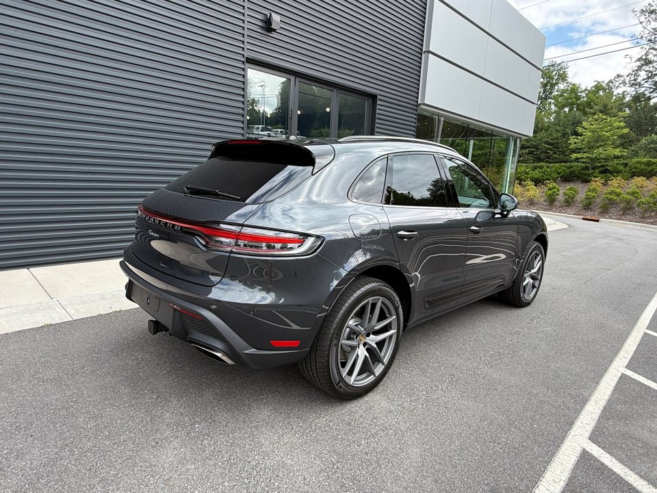 New 2026 Porsche Macan Turbo AWD/4WD image 7