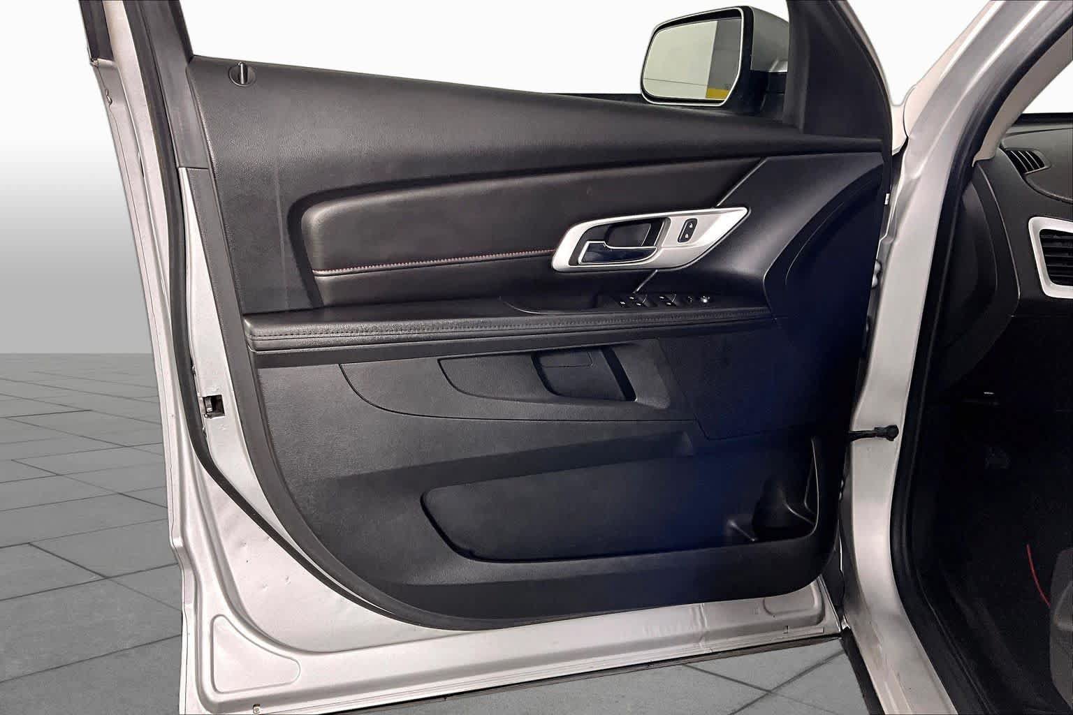 Used 2016 GMC Terrain SLE FWD image 20