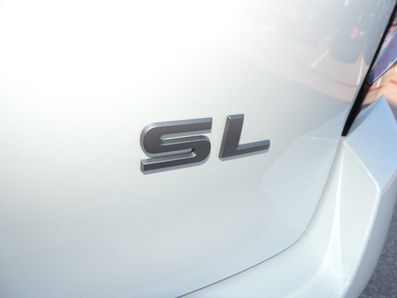 New 2026 Nissan Armada SL w/ Captain's Chari Seat Package image 12