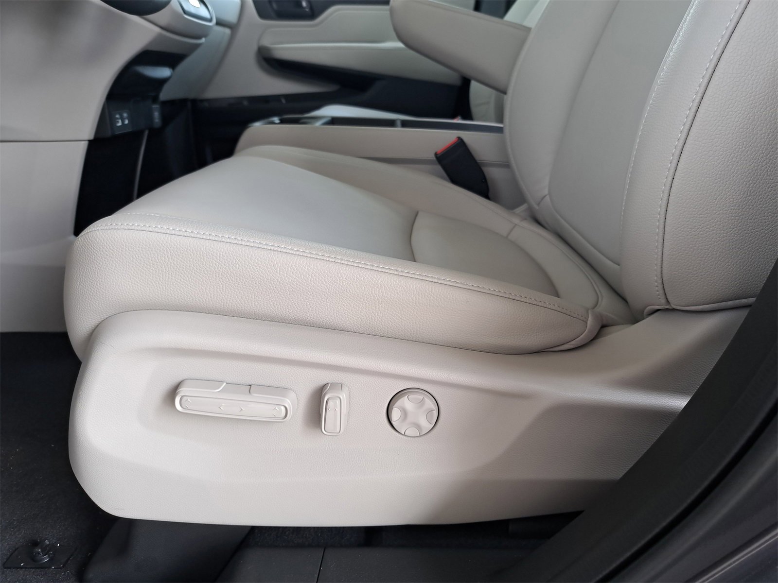 New 2026 Honda Odyssey EX-L image 31