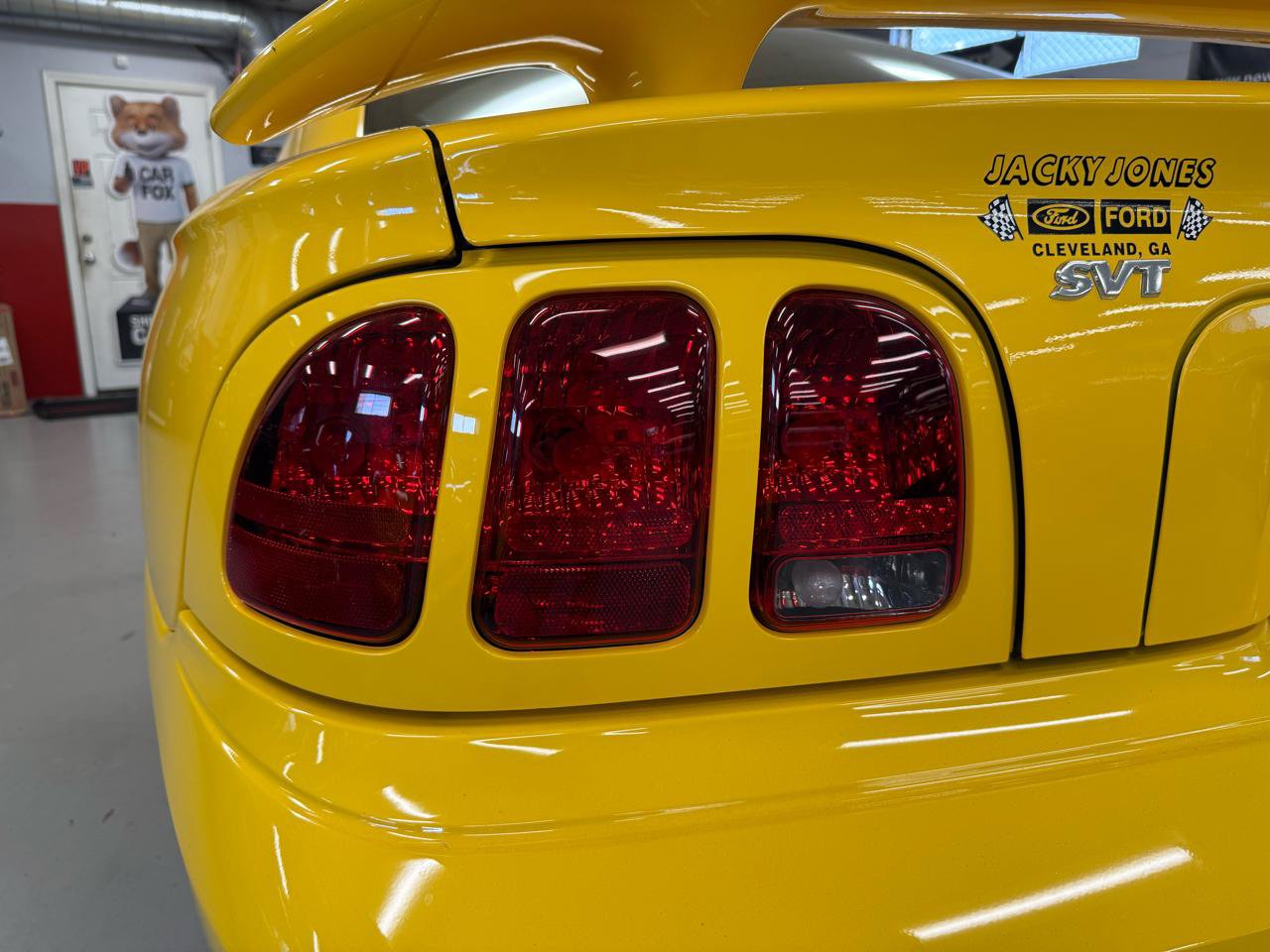 Used 1998 Ford Mustang Cobra RWD image 11