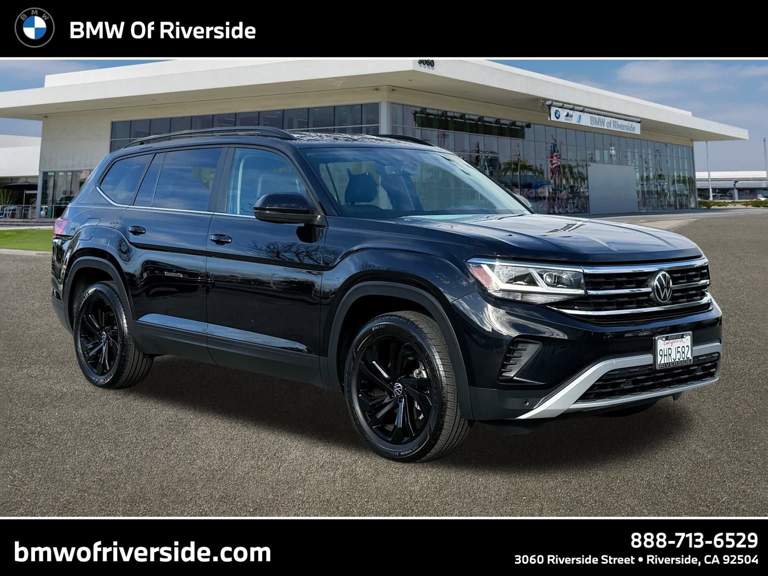 Used 2023 Volkswagen Atlas SE w/ Black Wheel Package