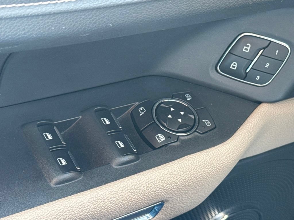 Used 2022 Ford Expedition Limited AWD/4WD image 29