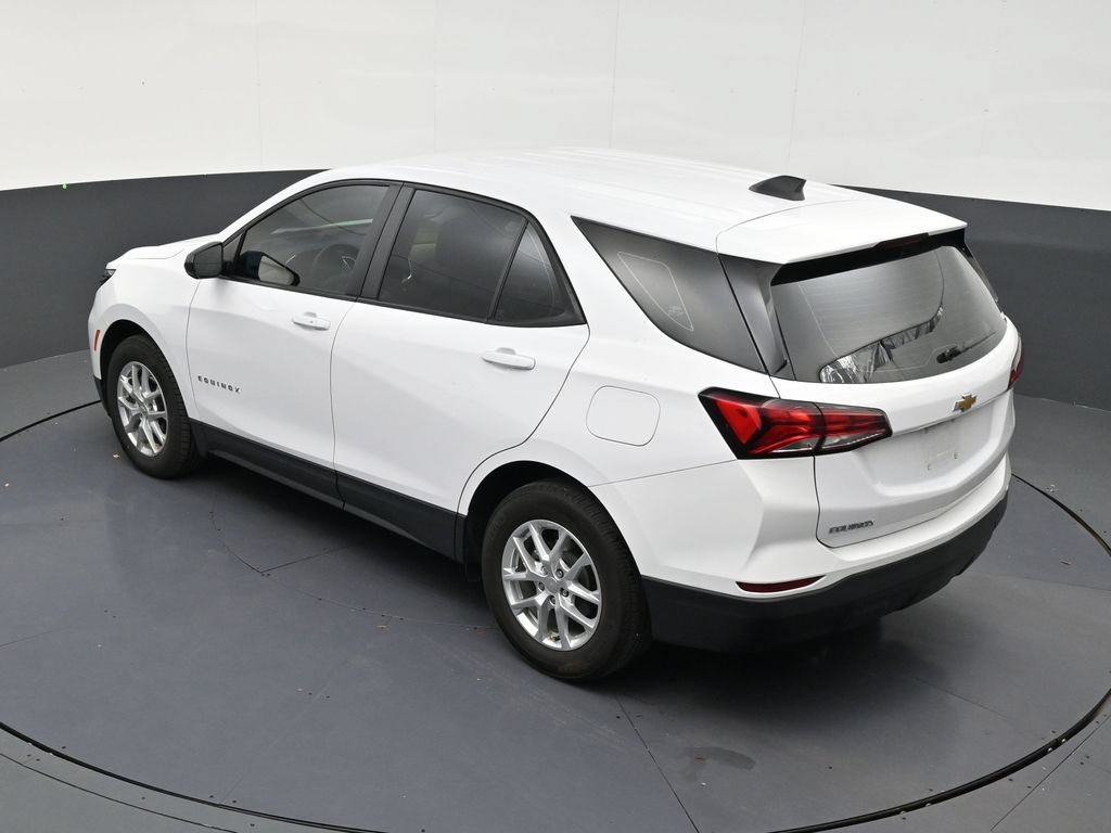 Used 2024 Chevrolet Equinox LS FWD image 11