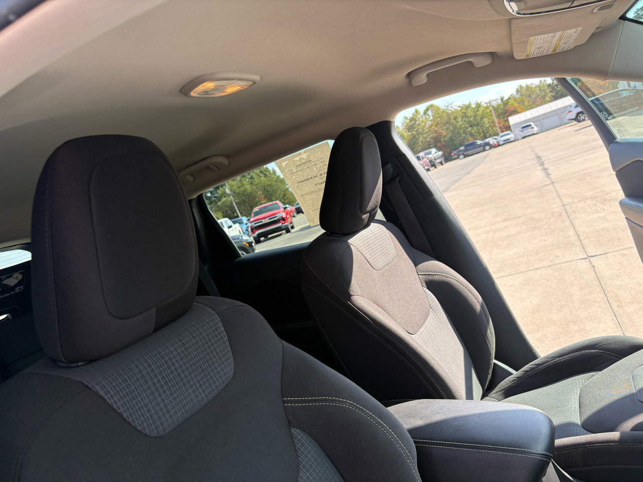 Used 2016 Jeep Cherokee Latitude image 43