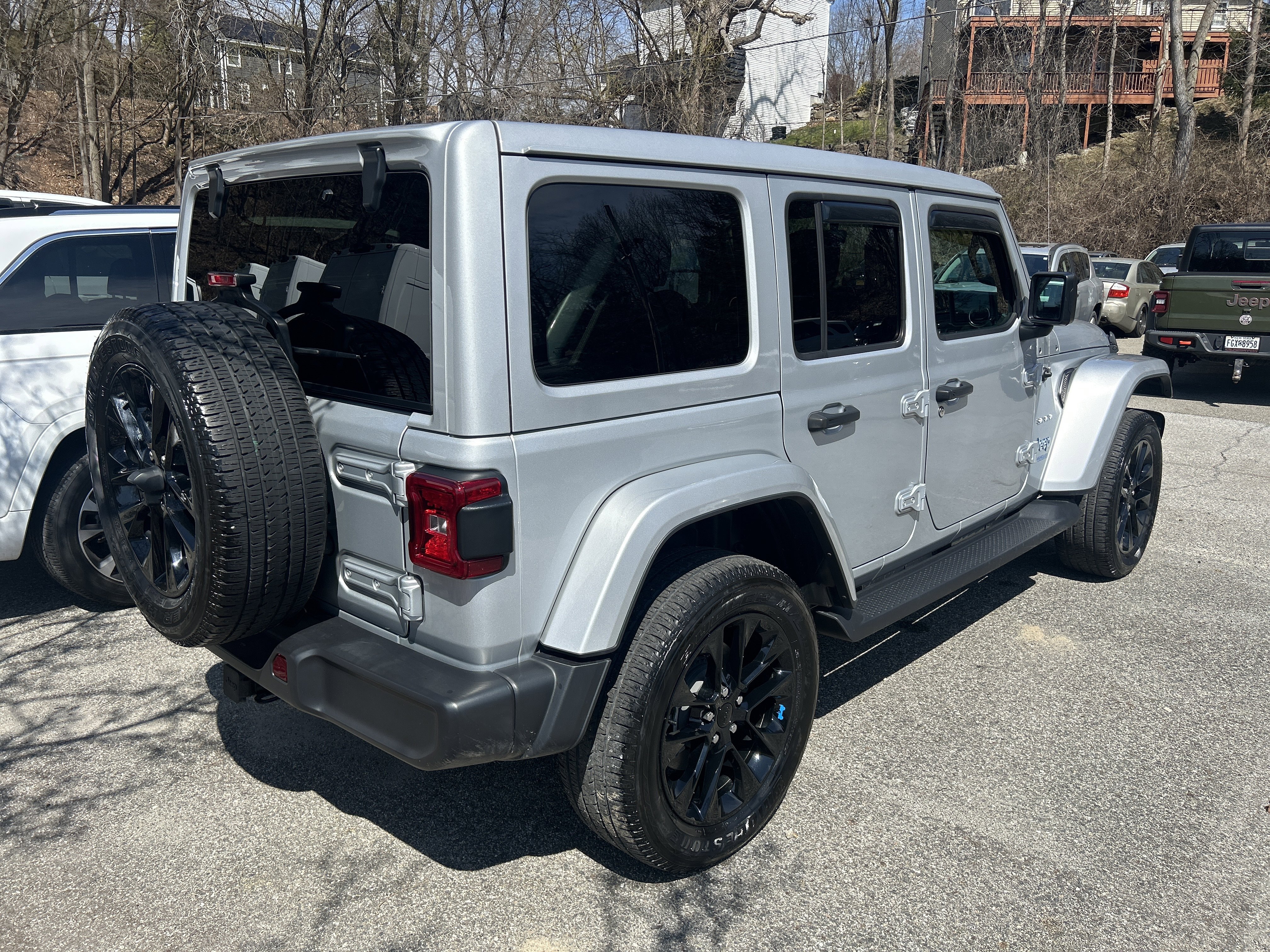 Certified 2022 Jeep Wrangler Unlimited Sahara w/ Cold Weather Group image 5