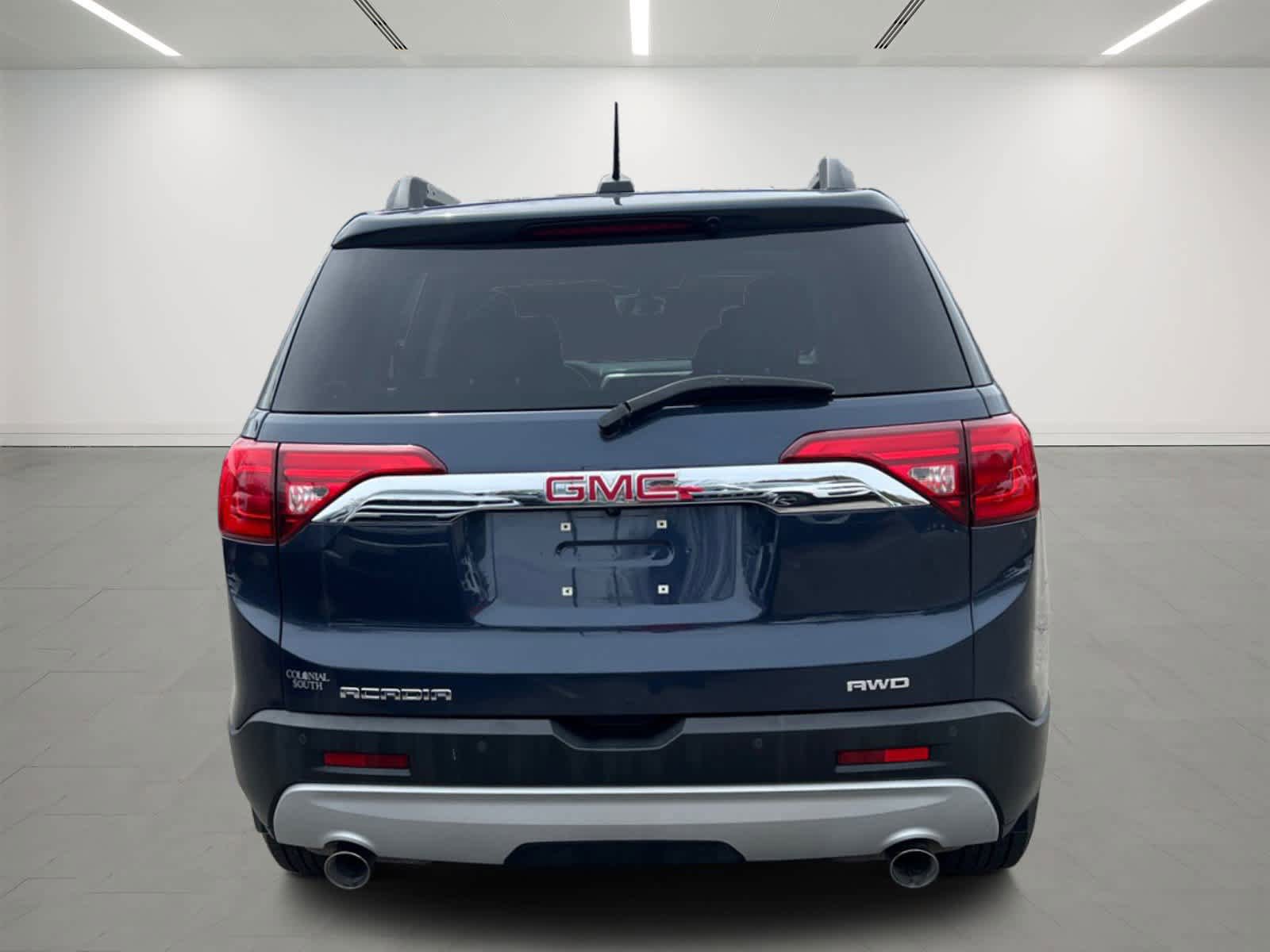 Used 2018 GMC Acadia SLE w/ Driver Alert Package I AWD/4WD image 5