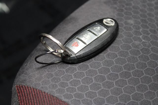 Used 2013 Nissan Juke SV image 14