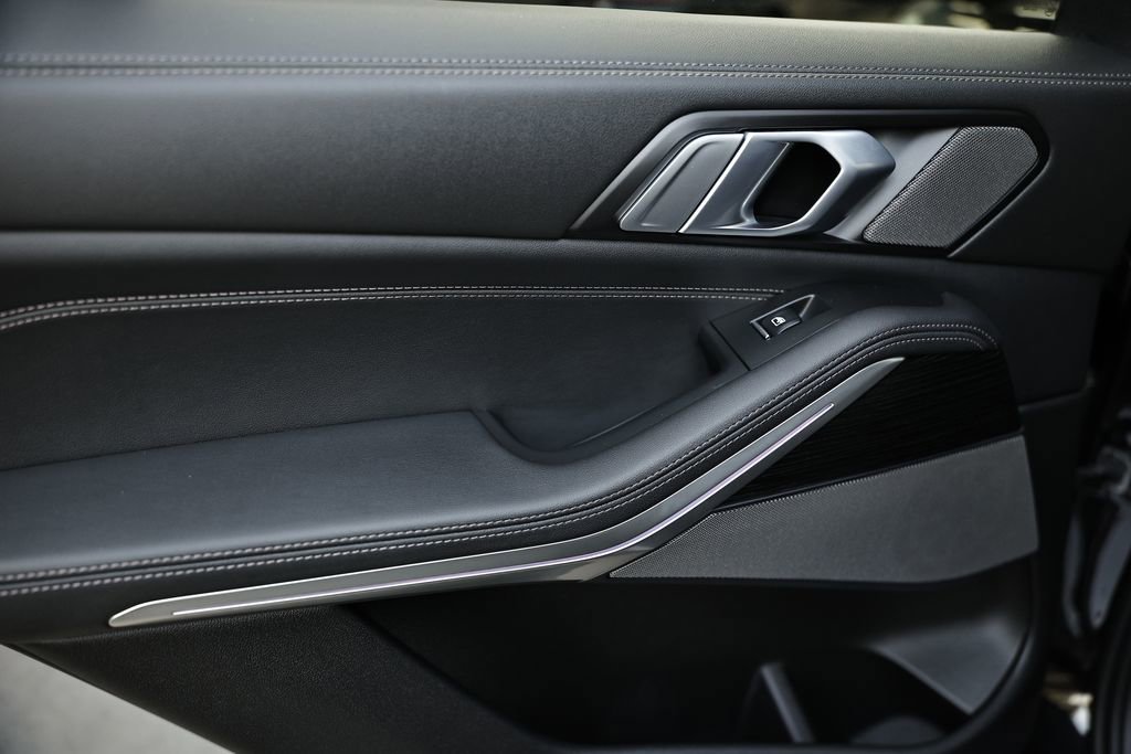 Certified 2024 BMW X5 xDrive40i w/ M Sport Package image 24