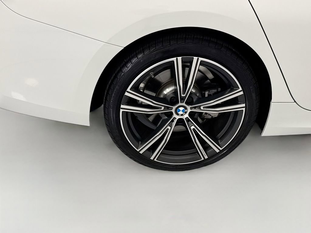 Certified 2024 BMW 330i Sedan w/ Convenience Package RWD image 32