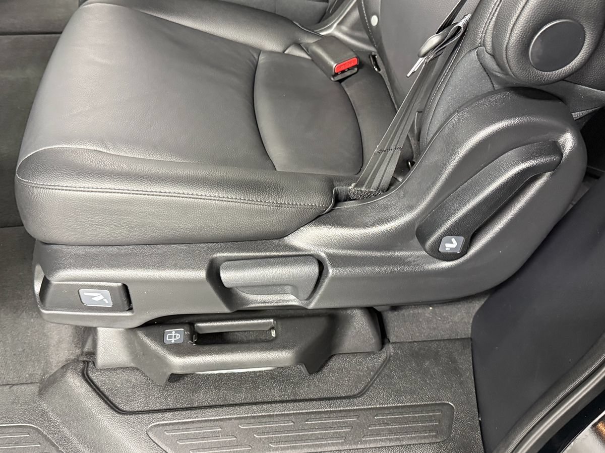 Used 2025 Honda Odyssey EX-L image 28