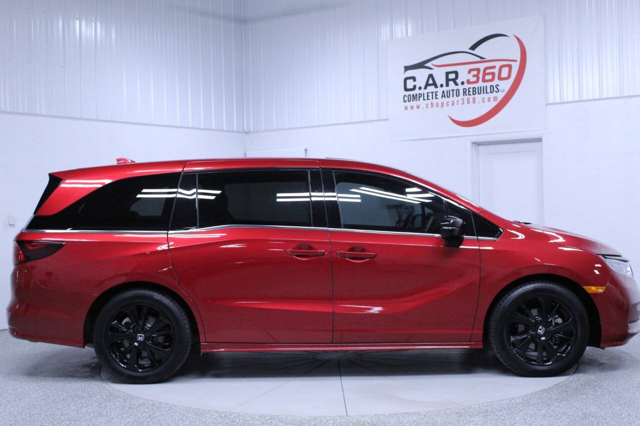 Used 2023 Honda Odyssey Sport image 7