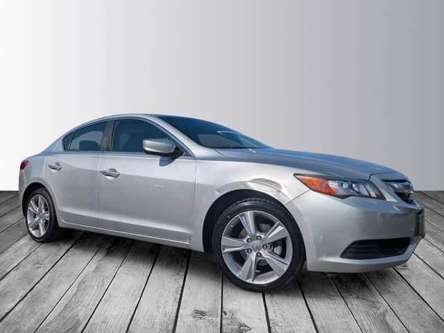 Used 2014 Acura ILX FWD image 2