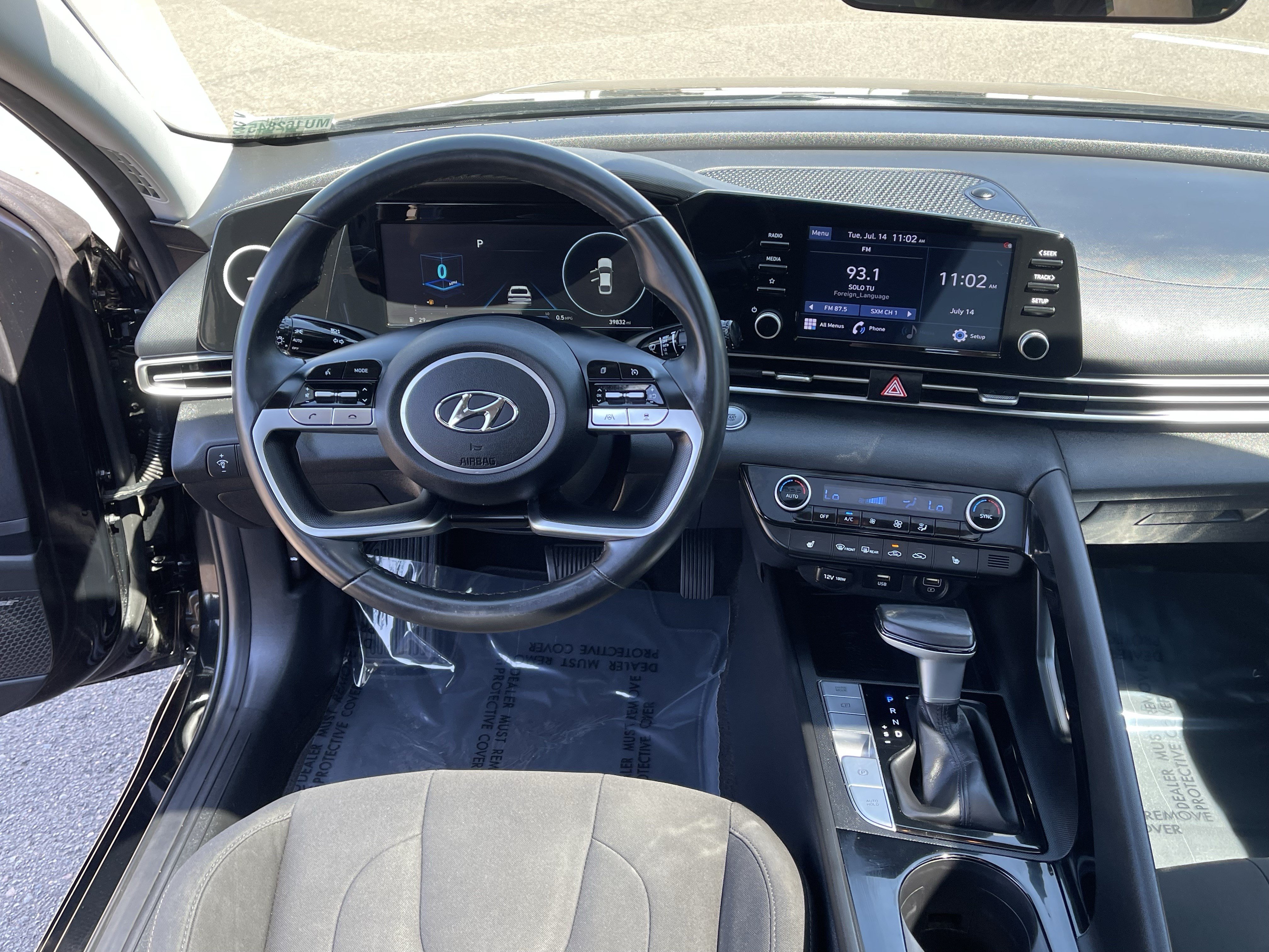 Used 2021 Hyundai Elantra SEL w/ Convenience + Premium Package FWD image 12