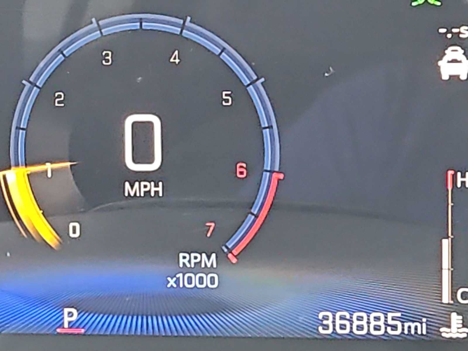 Used 2025 Chevrolet Trax LT FWD image 32