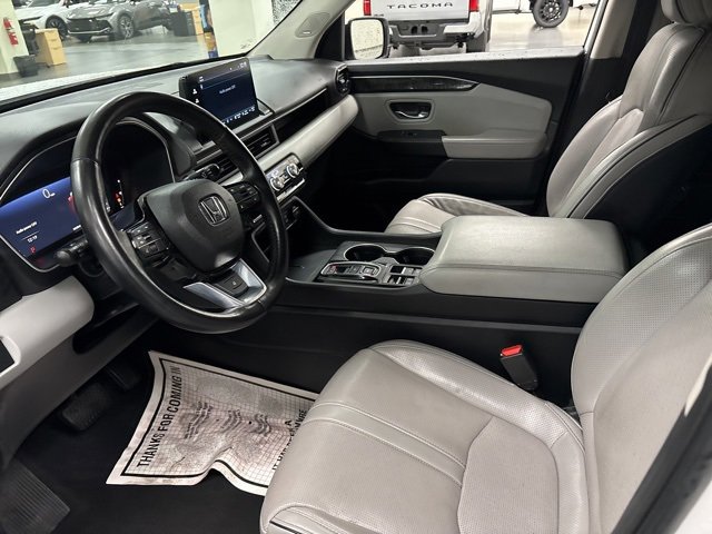 Used 2023 Honda Pilot Elite image 18