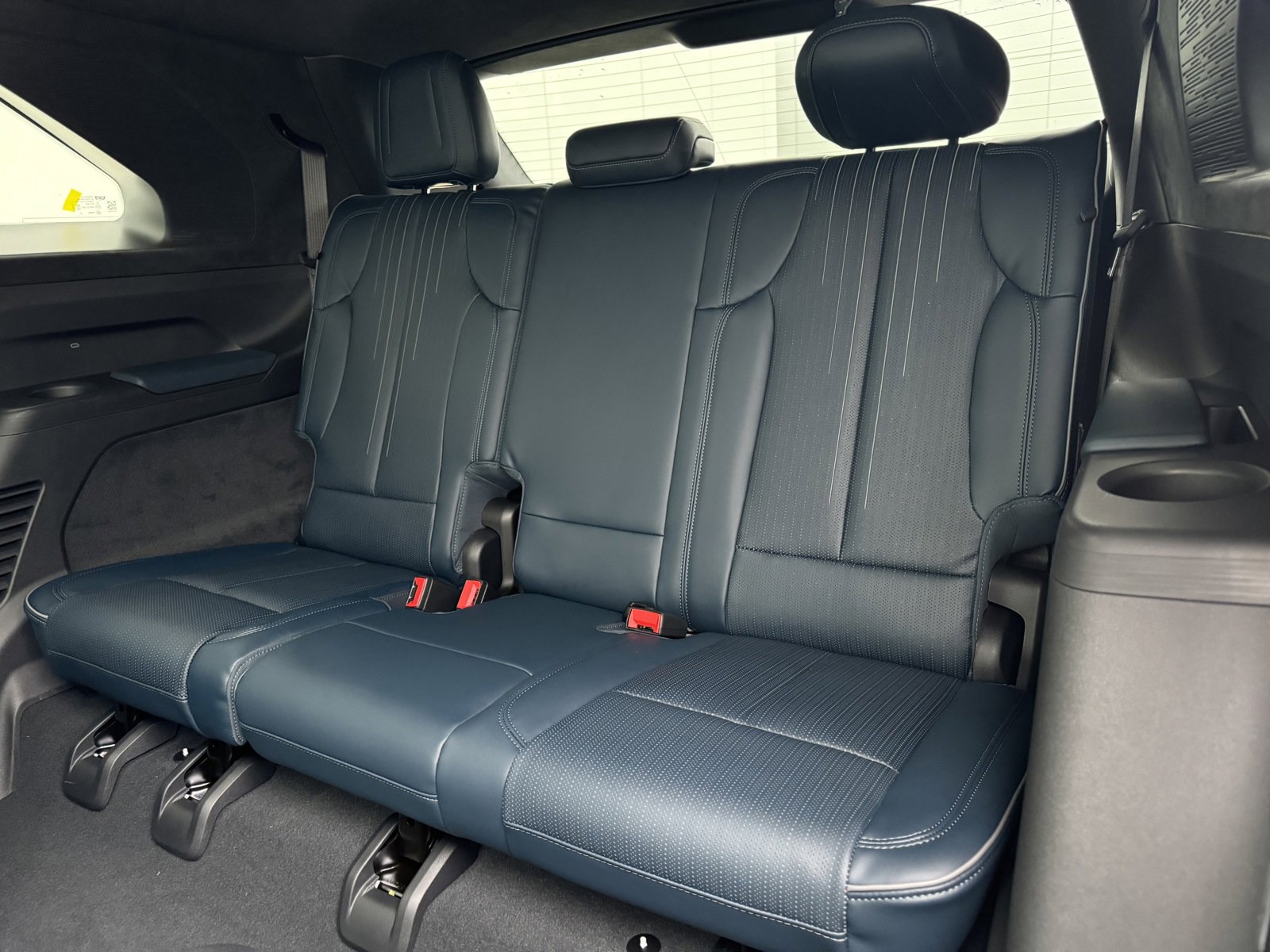 New 2025 Cadillac Escalade IQ Sport 2 w/ LPO, ONYX Package image 13