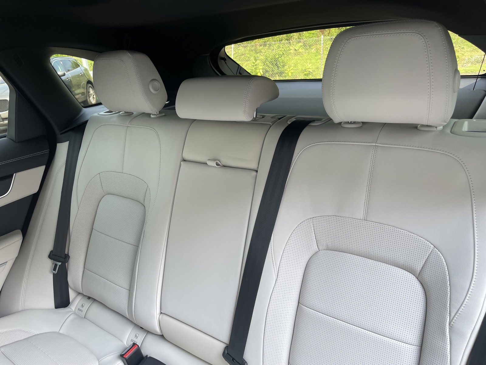 New 2025 Jaguar F-PACE R-Dynamic S image 26