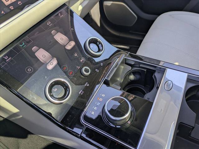 Used 2018 Land Rover Range Rover Velar R-Dynamic SE AWD/4WD image 12