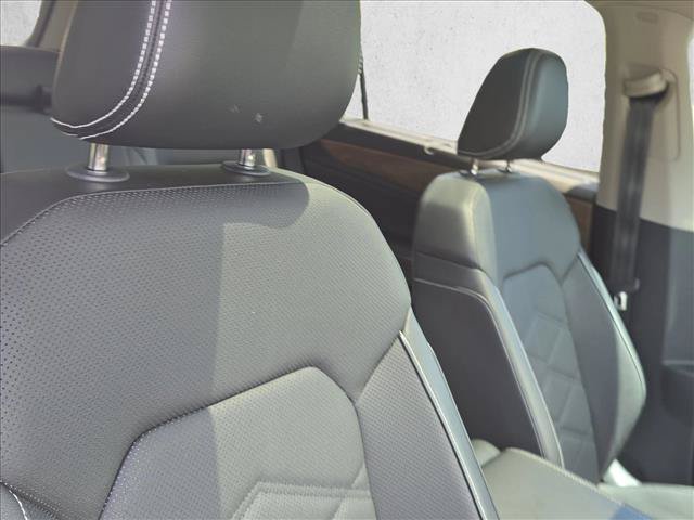 Certified 2024 Volkswagen Atlas SE w/ Panoramic Sunroof Package AWD/4WD image 24
