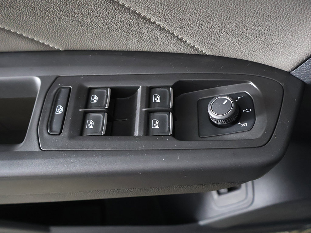 Used 2022 Volkswagen Atlas SEL AWD/4WD image 41
