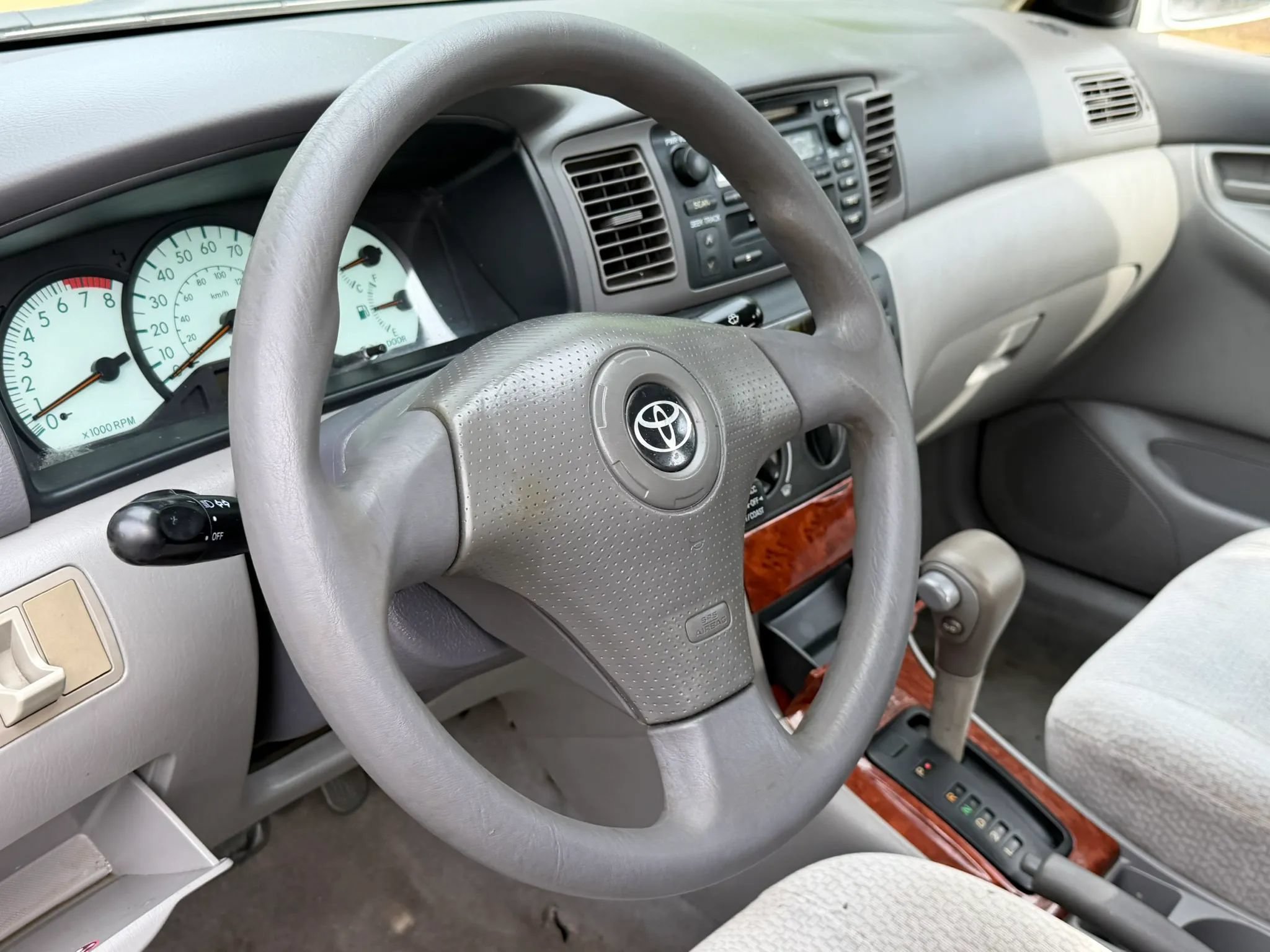 Used 2004 Toyota Corolla S FWD image 11